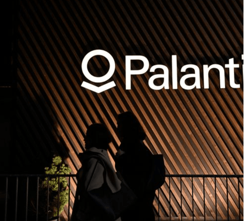 Почему шорт Бьюрри по Palantir